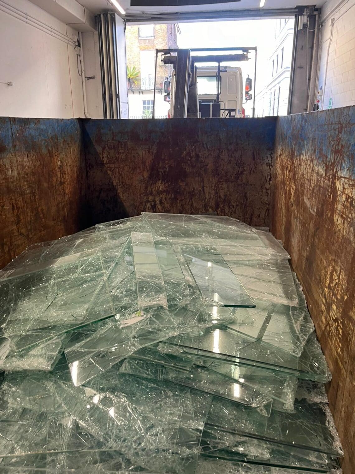 principle demolition laminated glass in roro